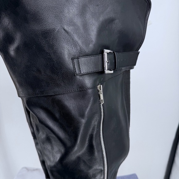 Torrid Black Faux Leather Women 9.5 Knee High Boots Buckle Zip Side Wide Calf - Picture 7 of 16